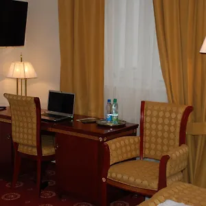 Hotel Holiday Park Varšava
